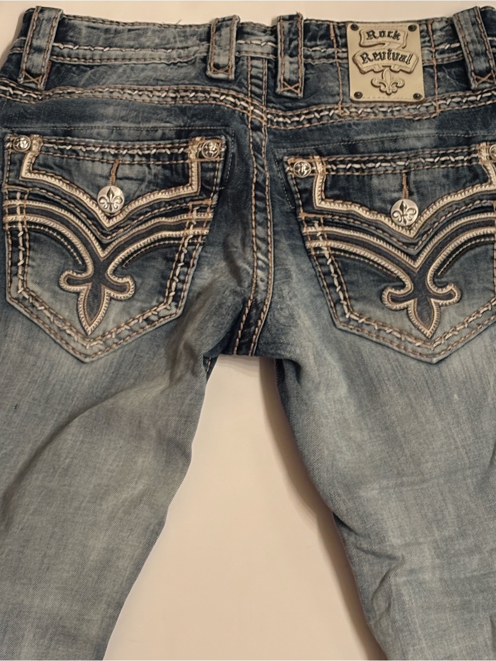 Rock Revival Men’s Jobe Blue Embroidered Pocket Jeans 30 short - cool pockets